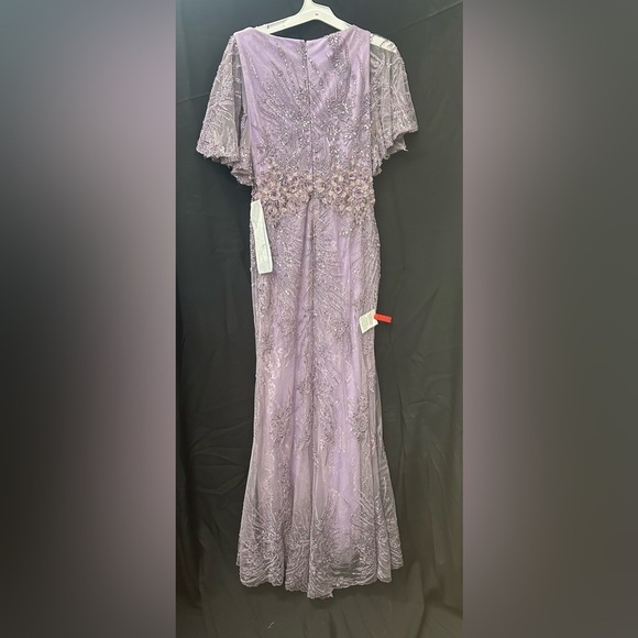 Mac Duggal 67493 NWT VINTAGE FLUTTER SLEEVE EVENING GOWN - Picture 6 of 9